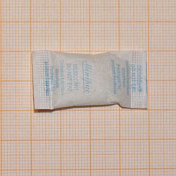 Zeige Details für Trockenbeutel Papier 1 g Silica Gel farblos Bild von Trockenbeutel Papier 1 g Silica Gel farblos